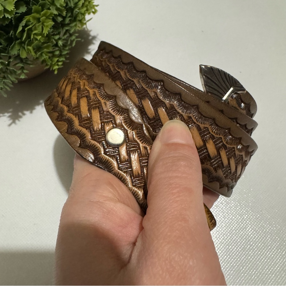 Vintage Genuine Leather Brown Tooled Leather Belt‎ Mens Size 32 Western Rodeo